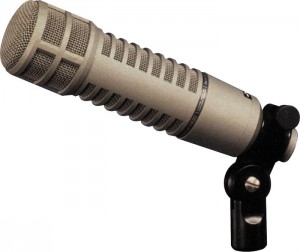Microfone de Estúdio Dinâmico Electrovoice RE20 