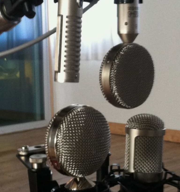 Ribbon Microphones 101 The Ultimate Buyer's Guide 🎙️🎤 2023