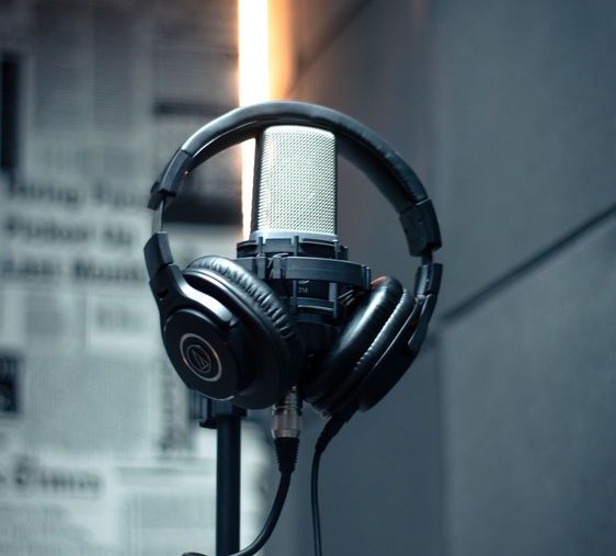 Studio Headphones 101: The Ultimate Buyer's Guide